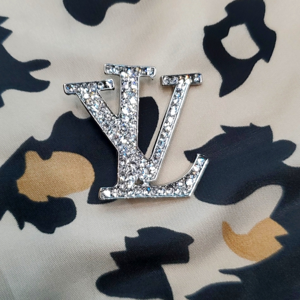Brooch
